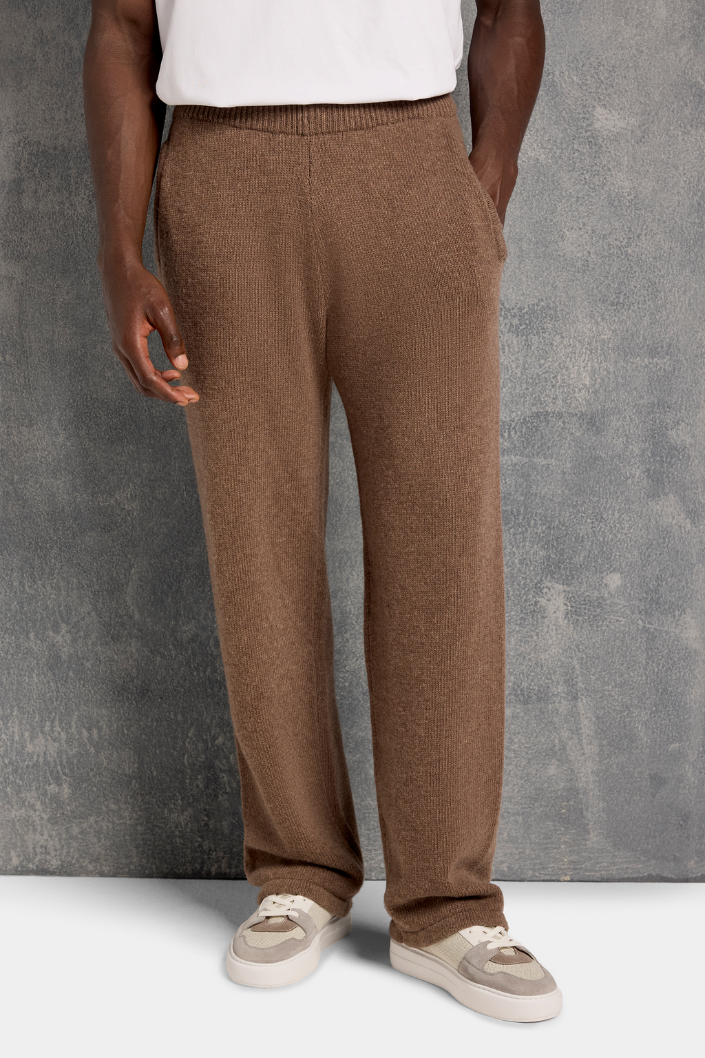 THE SAVONA JOGGER CLEAN SHAPE