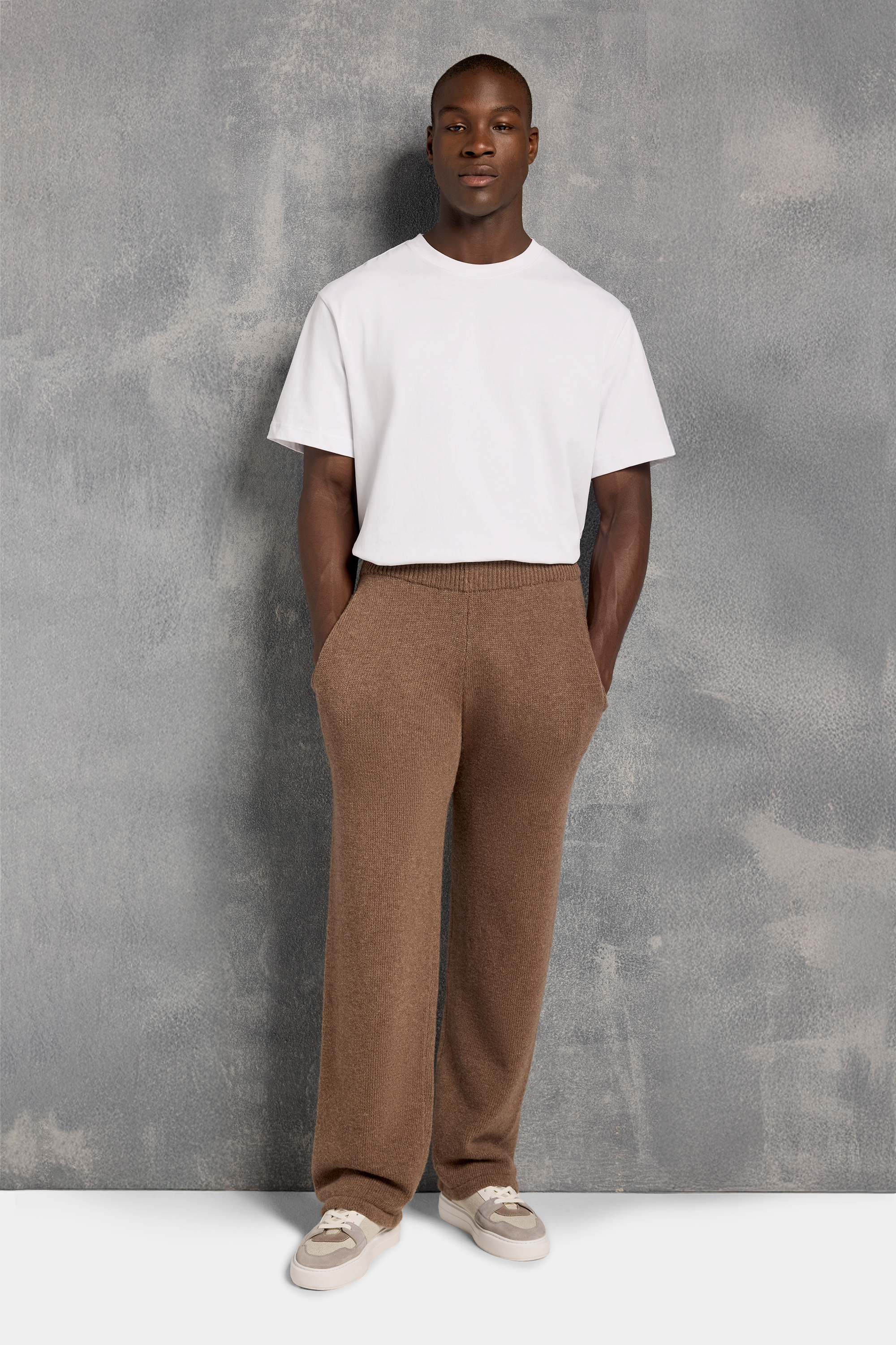 THE SAVONA JOGGER CLEAN SHAPE