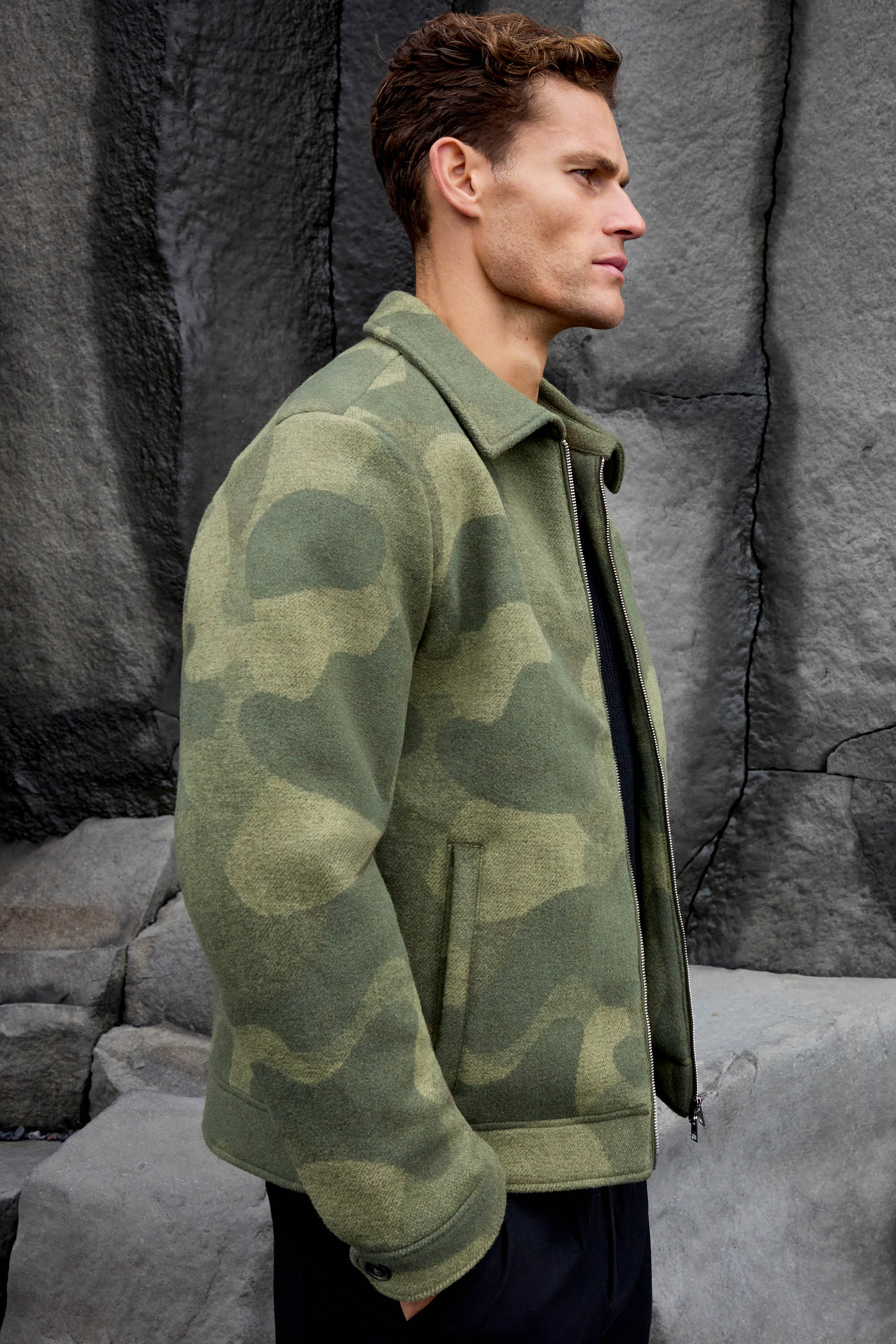 THE GIO SHACKET, RELAXED FIT